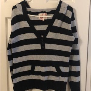 Black and gray OP pullover thin sweater